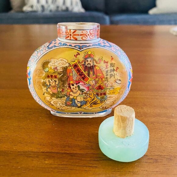 Vintage Chinese Snuff Bottle Hand Reverse Painted Jade Stopper - Picture 5 of 6